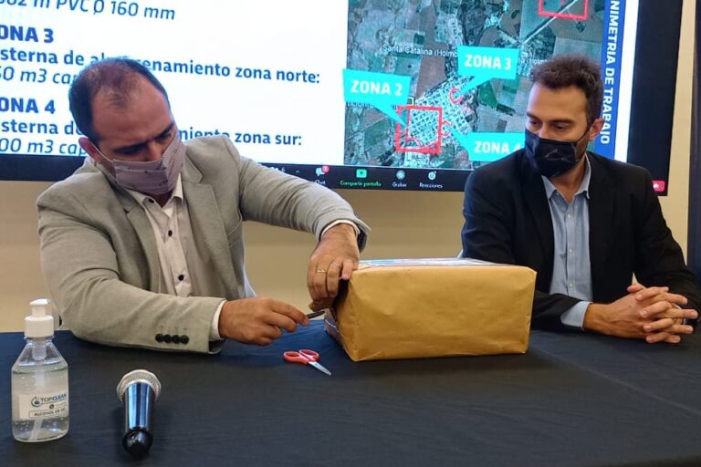 ABRIERON SOBRES DE LICITACIÓN PARA REALIZAR OBRAS DE CLOACAS Y AGUA EN DISTINTOS DEPARTAMENTOS