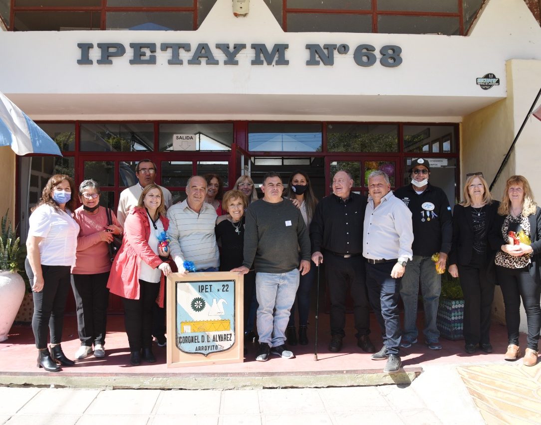 45 AÑOS DEL PRIMER DÍA DE CLASES DEL IPETAYM Nº 68