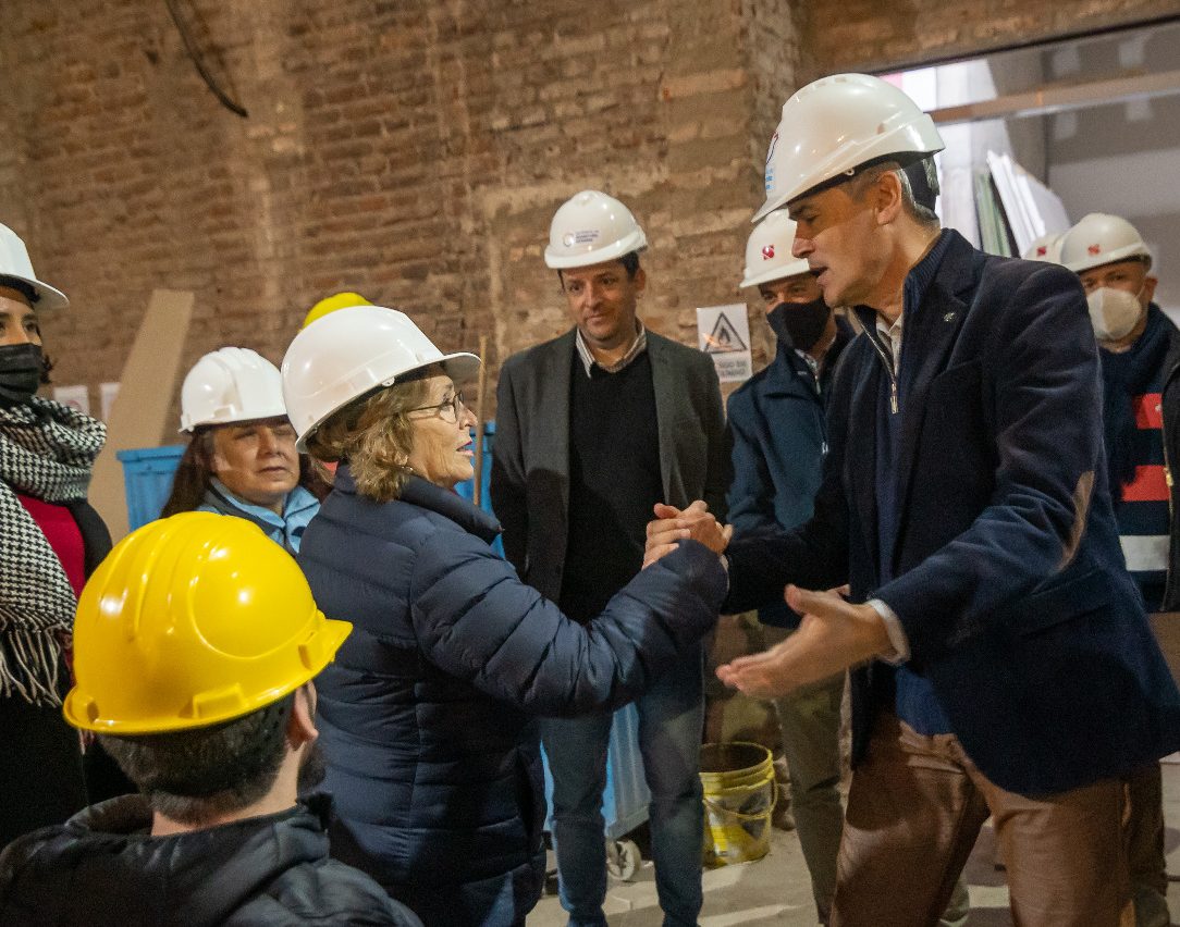 TRAS 15 AÑOS DE ABANDONO, LA GESTIÓN DEL INTENDENTE LLARYORA RECUPERA EL EMBLEMÁTICO TEATRO COMEDIA