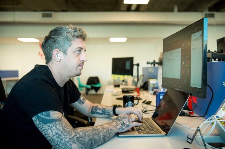 PIL EN NUEVAS TECNOLOGÍAS: ÚLTIMOS DÍAS PARA POSTULARSE