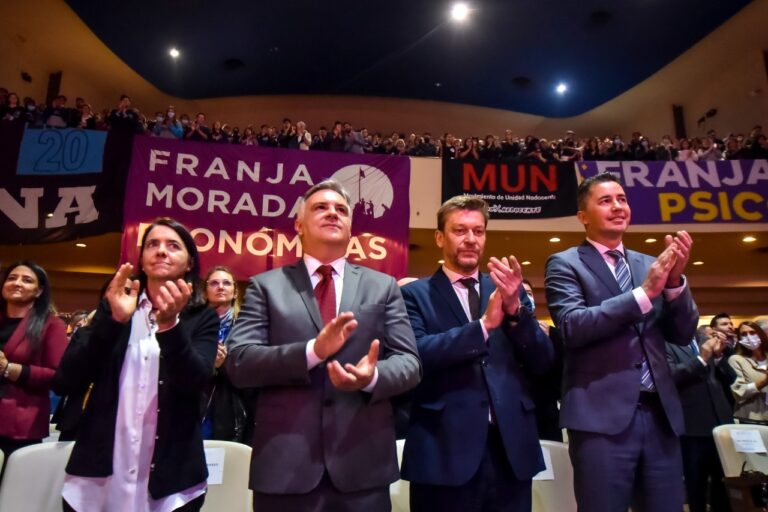 LLARYORA PARTICIPÓ DE LA ASUNCIÓN DE LAS NUEVAS AUTORIDADES DE LA UNC