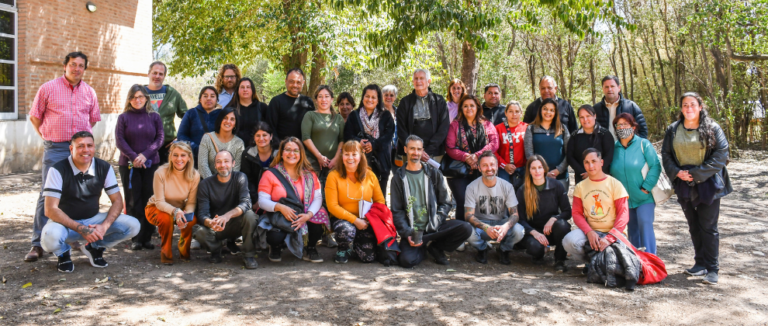AMBIENTE CAPACITÓ A FAMILIAS EN EL MARCO DEL PROYECTO PEPERINA