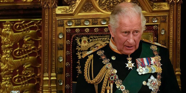 CARLOS III, EL NUEVO REY