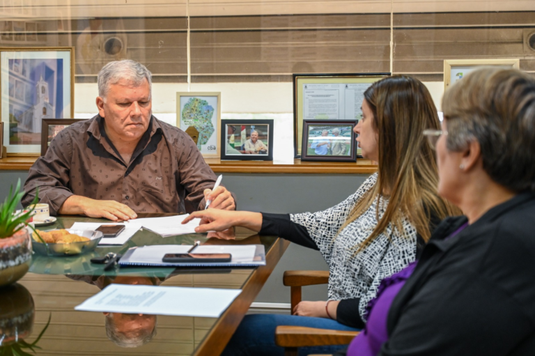 EL MUNICIPIO RENUEVA SU COMPROMISO CON ACERCAR