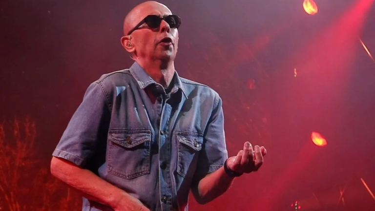 EL INDIO SOLARI SE RETIRA DE LOS ESCENARIOS