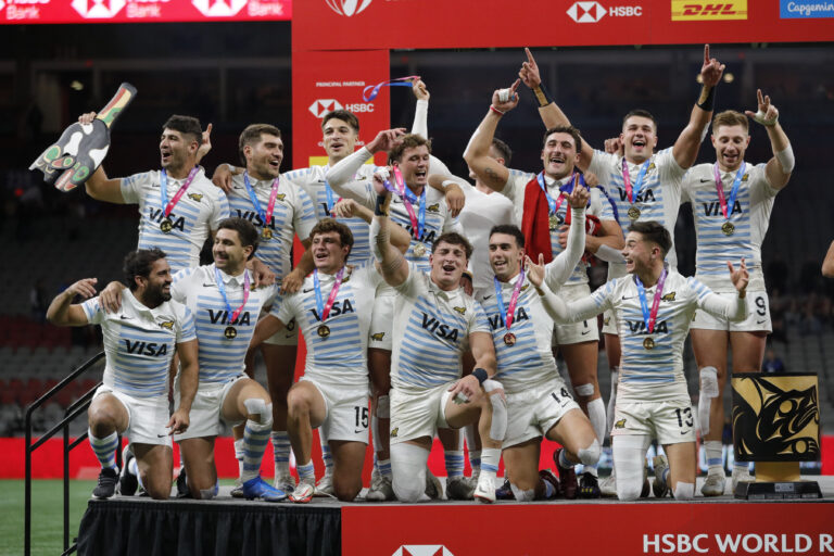 LOS PUMAS 7 GRITARON CAMPEÓN EN VANCOUVER
