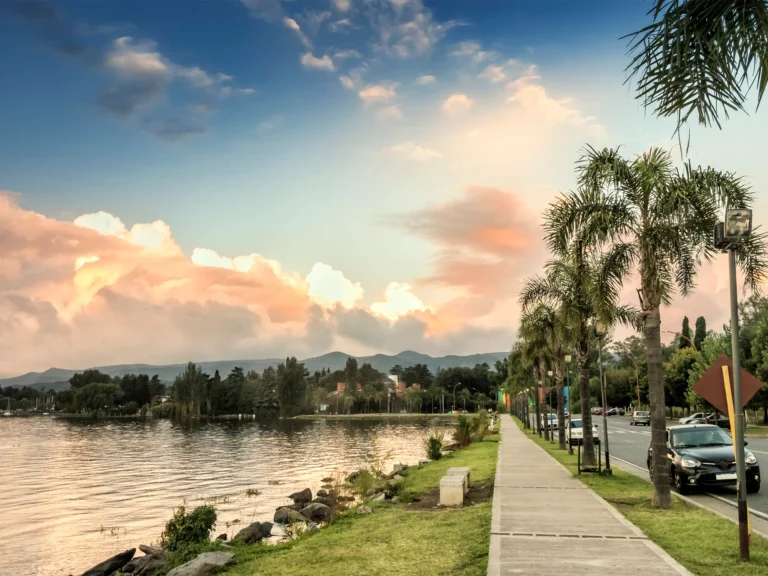 FINDE XXL: LOS NIVELES DE OCUPACIÓN TURÍSTICA PROMEDIARON EL 70%