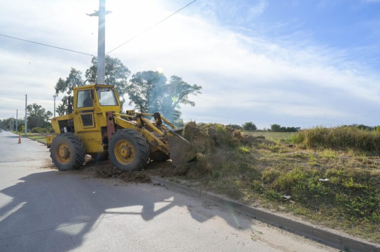 COMENZÓ LA OBRA DEL NUEVO ESTACIONAMIENTO PARA CAMIONES EN LA CIUDAD