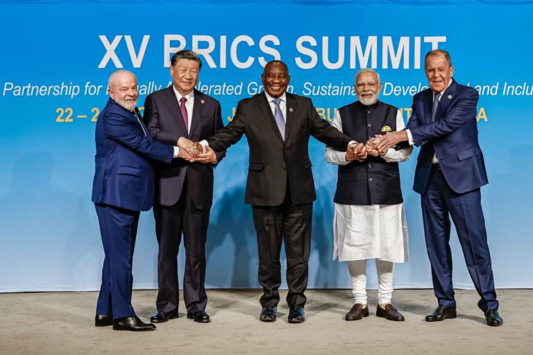 ARGENTINA SE UNIÓ A LOS BRICS JUNTO A OTROS 5 PAÍSES