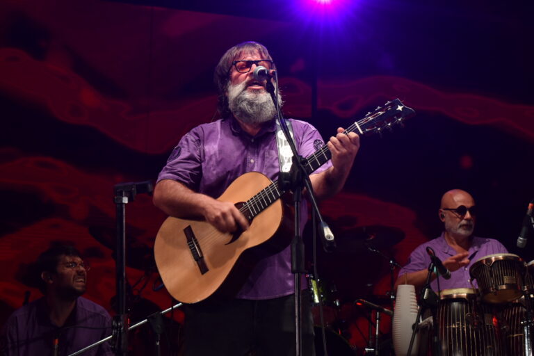 CON LOS TEKIS Y LA BERISO, PASÓ LA CUARTA NOCHE DE JESÚS MARÍA