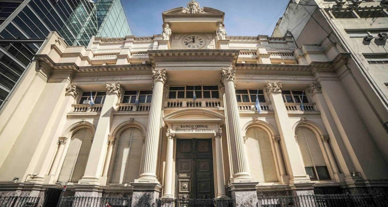 EL BANCO CENTRAL VOLVIÓ A BAJAR LA TASA DE INTERÉS 10 PUNTOS