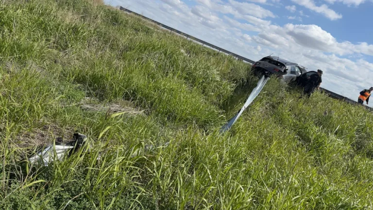 DOS MUERTOS Y UN HERIDO TRAS UN DESPISTE EN LA RUTA 19