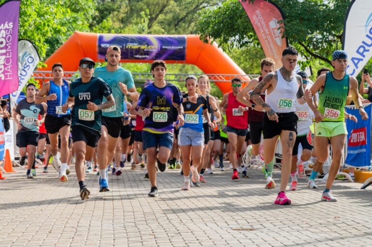 LA MEDIA MARATÓN ARROYITO 2025 REUNIÓ A ATLETAS DE CÓRDOBA Y PROVINCIAS VECINAS