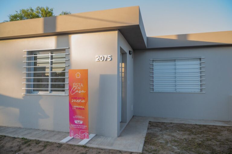 LA ENTREGA DE 21 VIVIENDAS MUNICIPALES CONTARÁ CON LA PRESENCIA DE MARTÍN LLARYORA