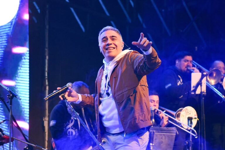 CON EL LOCO AMATO, MIRAMAR DESPIDIÓ EL VERANO A PURO CUARTETO